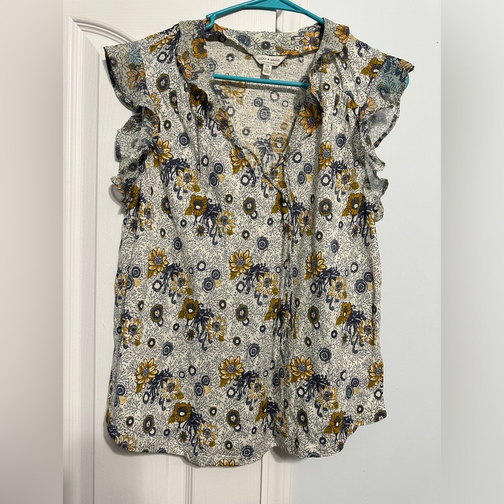 Lucky Brand women’s short sleeve shirt size L brand new never worn